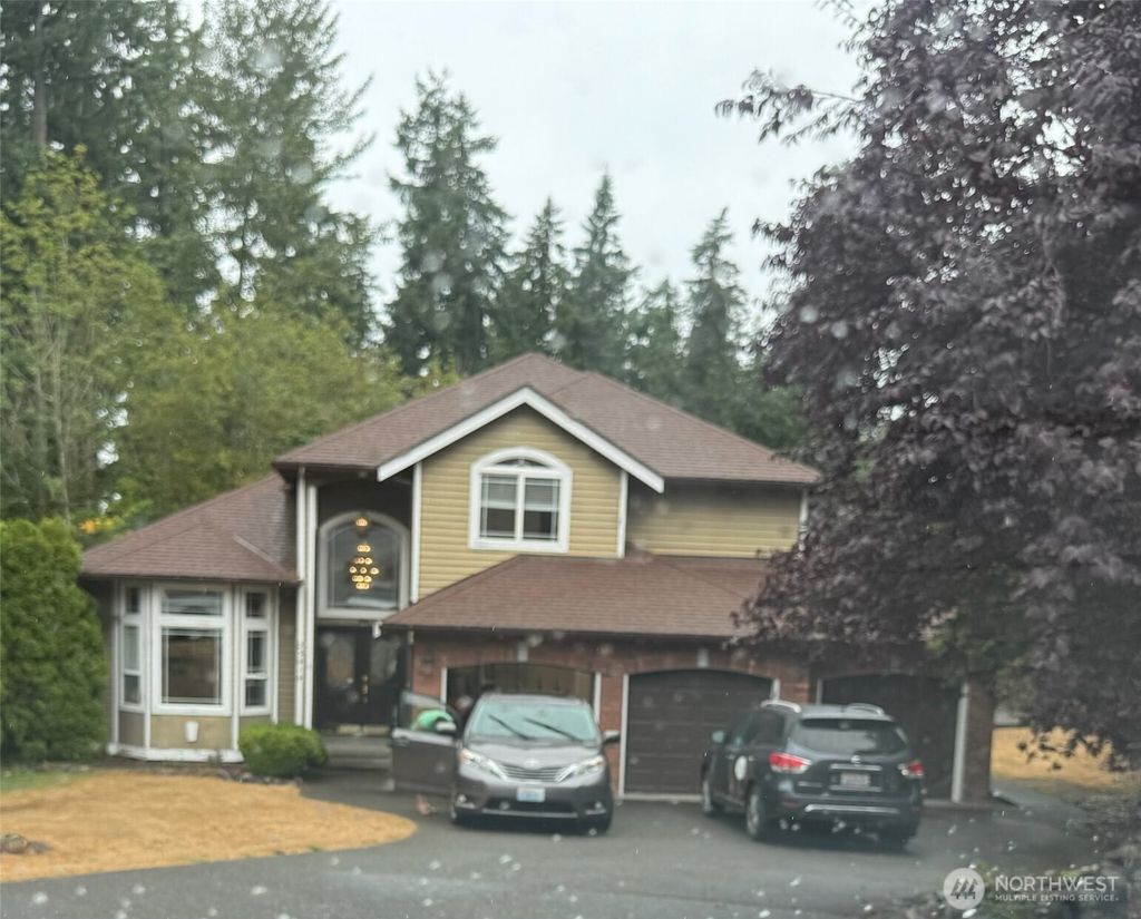 Photo of 23414 SE 251st Place, Maple Valley, WA 98038 (MLS # 2422047)