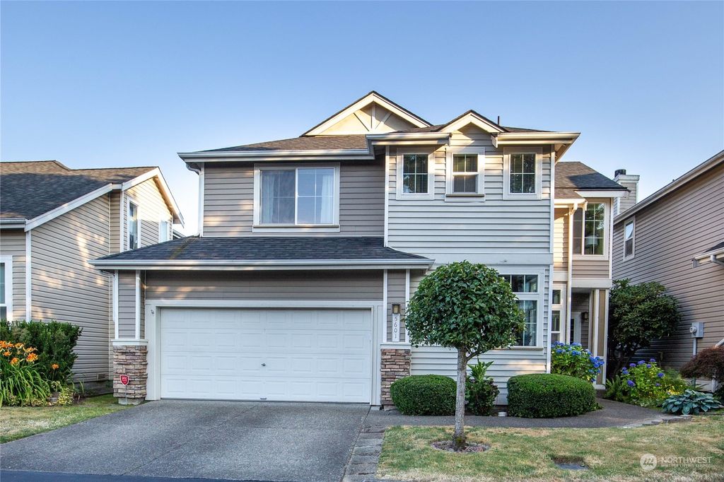 Photo of 5601 S 234th Street #17, Kent, WA 98032 (MLS # 2137082)