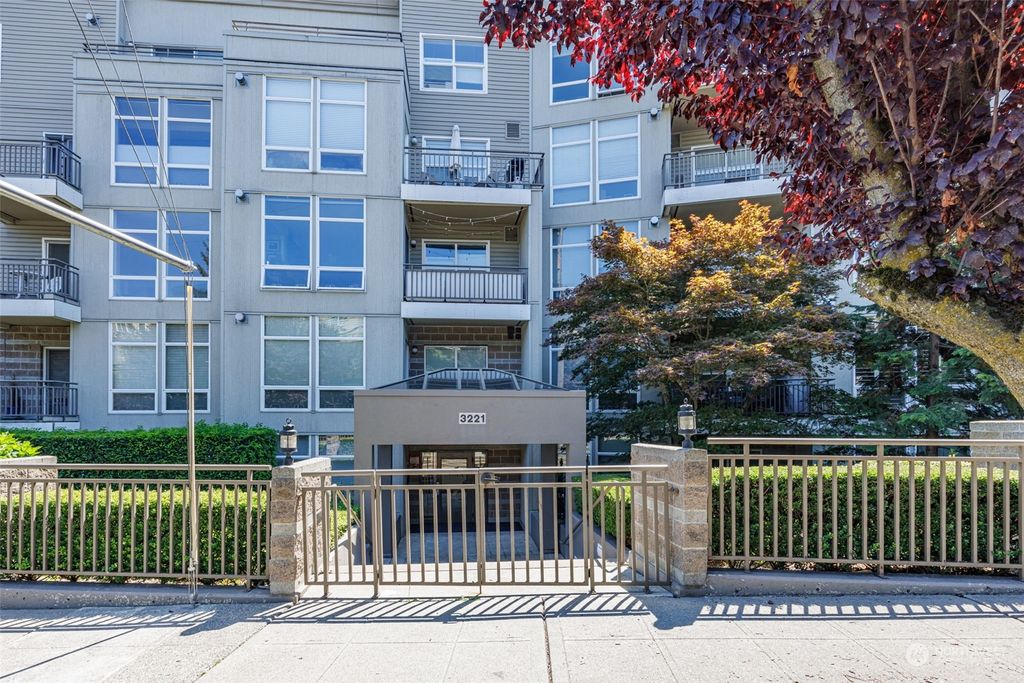 Photo of 3221 SW Avalon Way #101, Seattle, WA 98126 (MLS # 2257753)