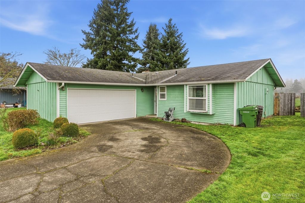 Photo of 3424 Ohio St, Longview, WA 98632 (MLS # 2513675)