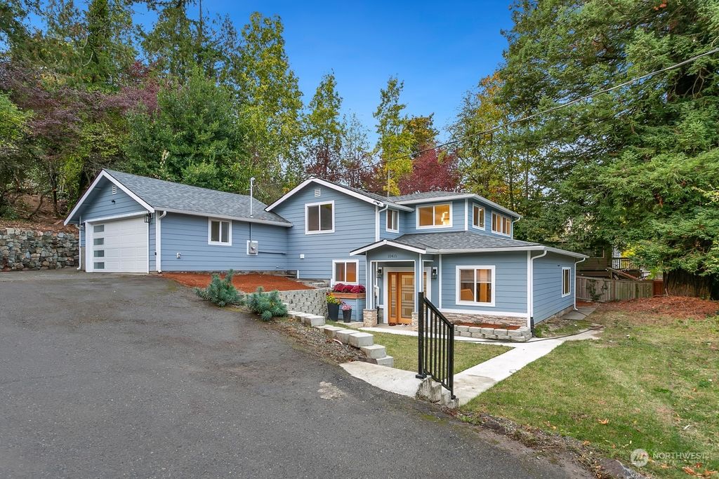 Photo of 10415 8th Avenue S, Seattle, WA 98168 (MLS # 2305610)