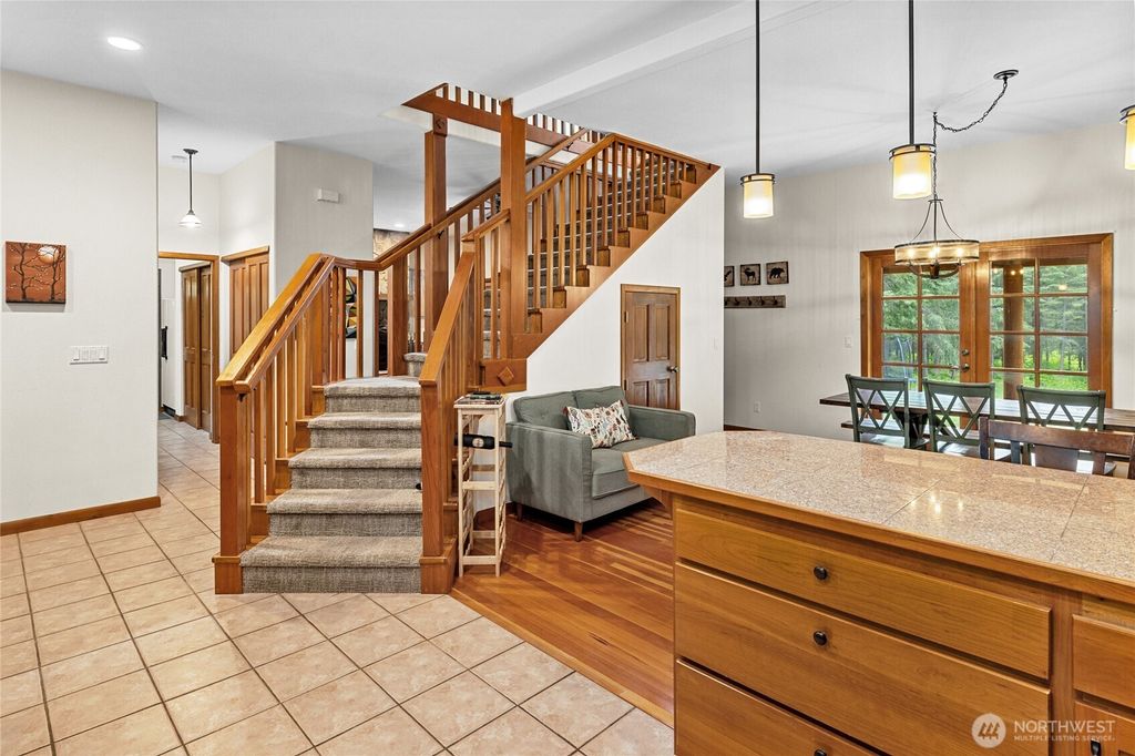 listing image 9363774738659441909
