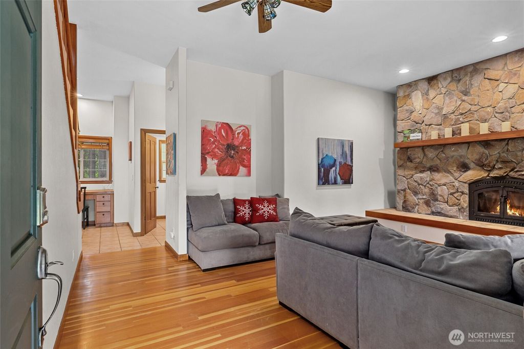 listing image 9364795183351399081