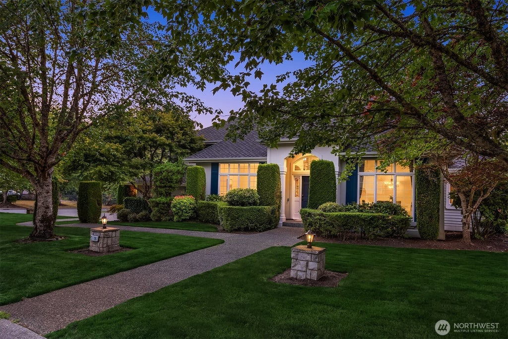 Photo of 27706 Manion Way NE, Duvall, WA 98019 (MLS # 2566206)