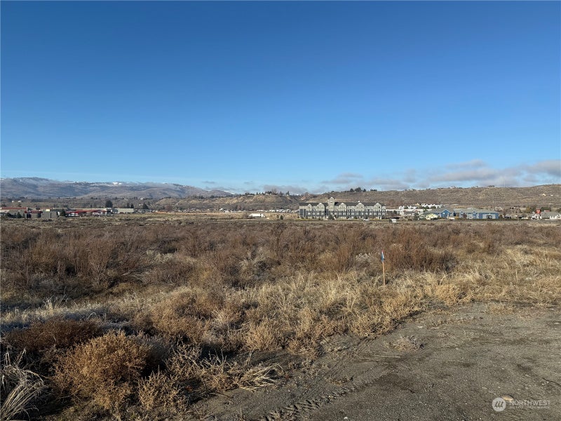 7 Stampede Business Park