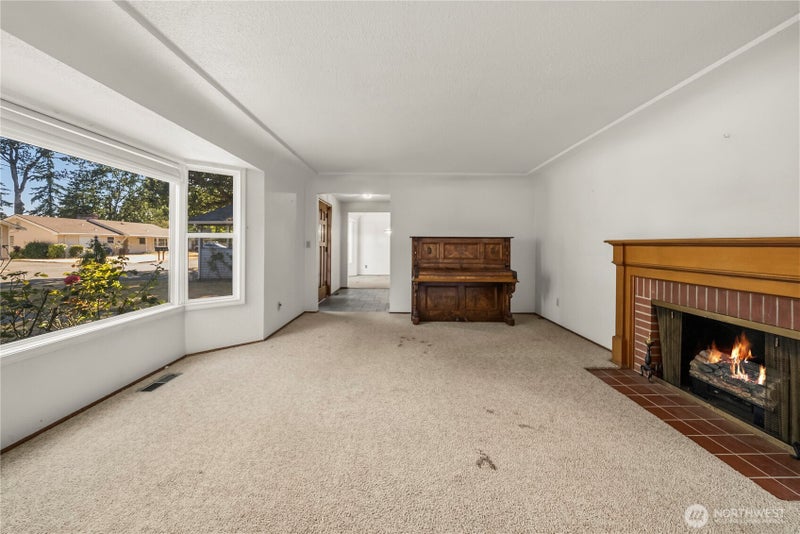3129 Sylvia Boulevard S