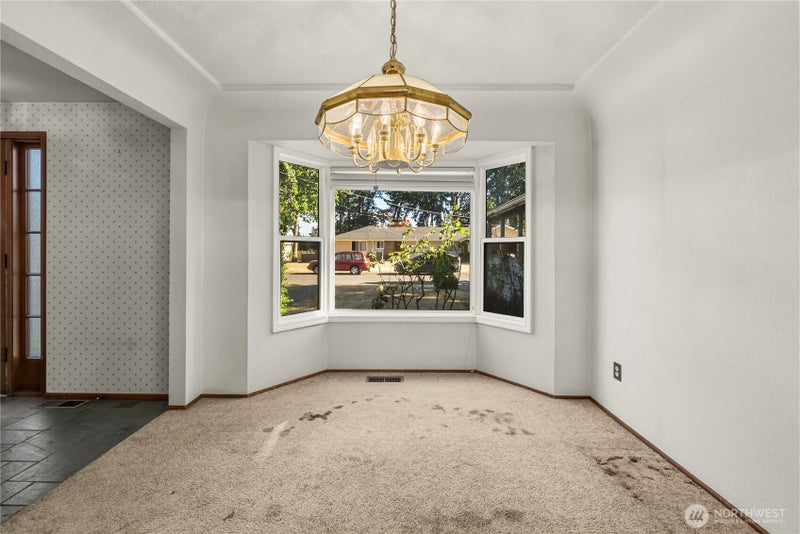 3129 Sylvia Boulevard S