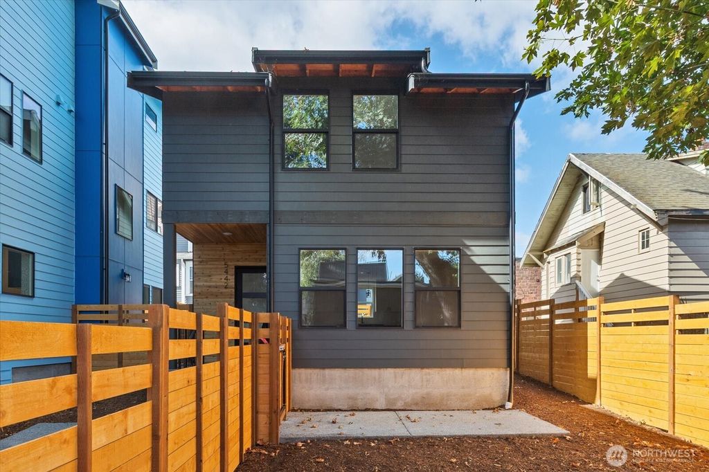 Photo of 5442 Kirkwood Place N, Seattle, WA 98103 (MLS # 2435605)