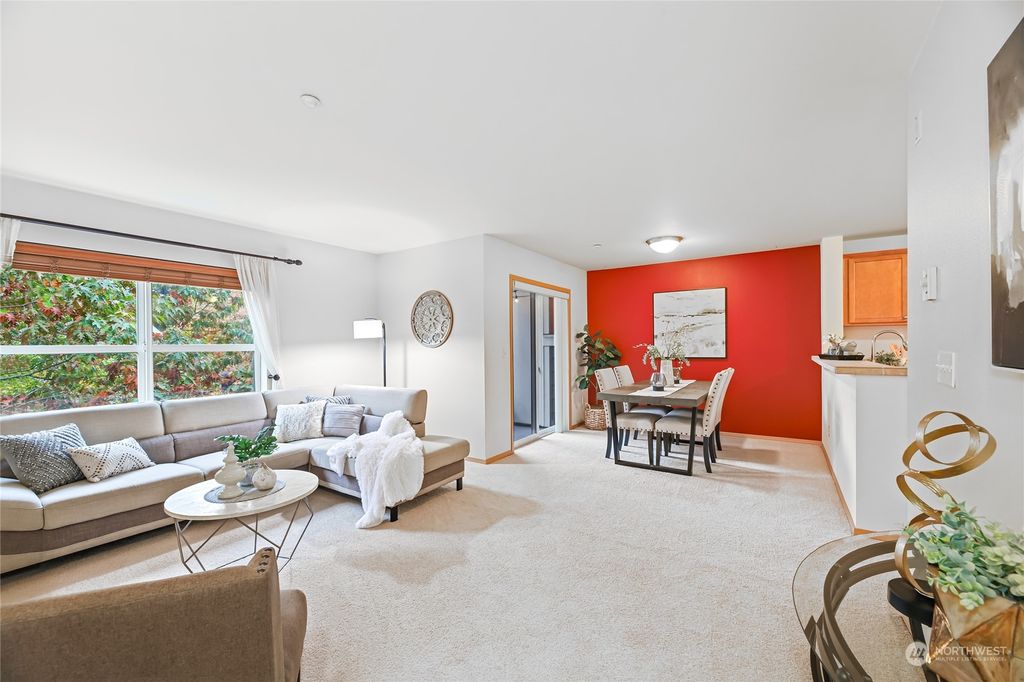 Photo of 1696 25th Avenue NE #302, Issaquah, WA 98029 (MLS # 2190834)