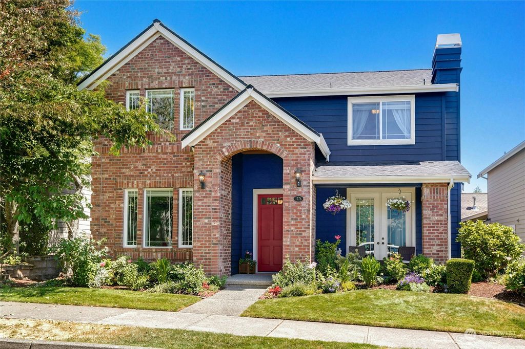 Photo of 1776 11th Avenue NE, Issaquah, WA 98029 (MLS # 2264499)