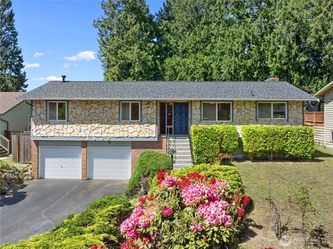 Photo of 4907 181st Place SW, Lynnwood, WA 98037 (MLS # 2529158)