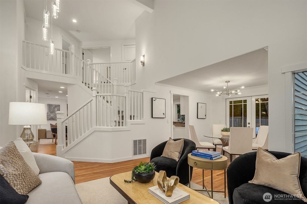 Photo of 933 6th Place S, Kirkland, WA 98033 (MLS # 2520988)