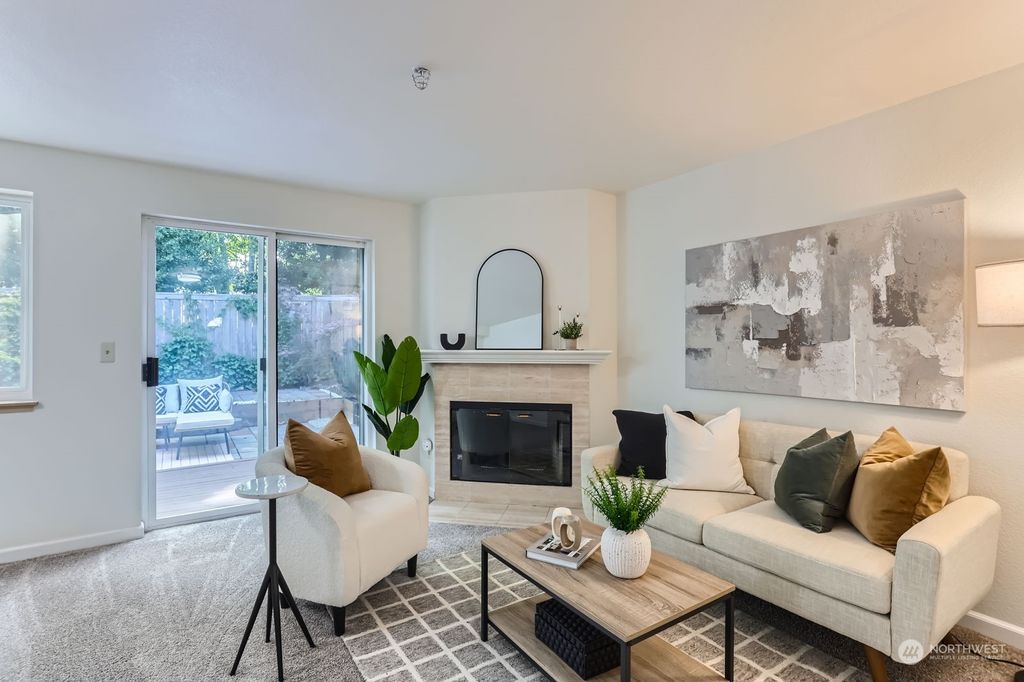 Photo of 15721 44th Avenue W #C2, Lynnwood, WA 98087 (MLS # 2261622)