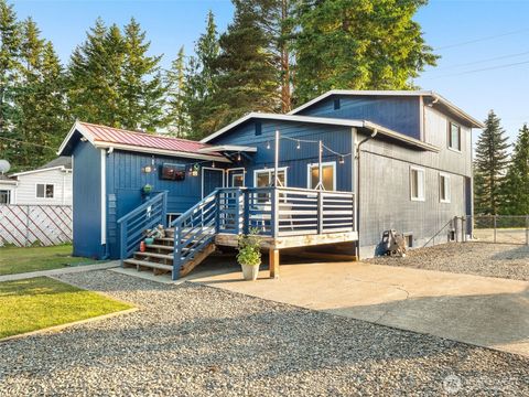 Photo of 32808 3rd Avenue, Black Diamond, WA 98010 (MLS # 2398795)