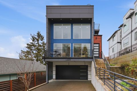 Photo of 4726 S Juneau Street, Seattle, WA 98118 (MLS # 2492507)