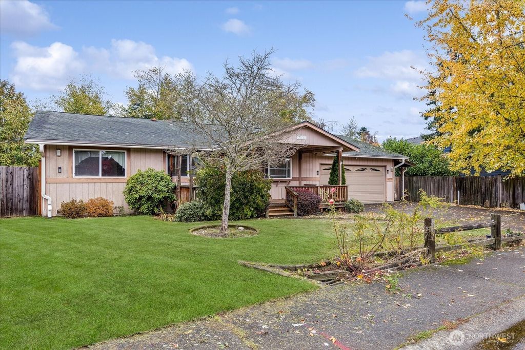 Photo of 1606 SW 322nd Street, Federal Way, WA 98023 (MLS # 2454808)