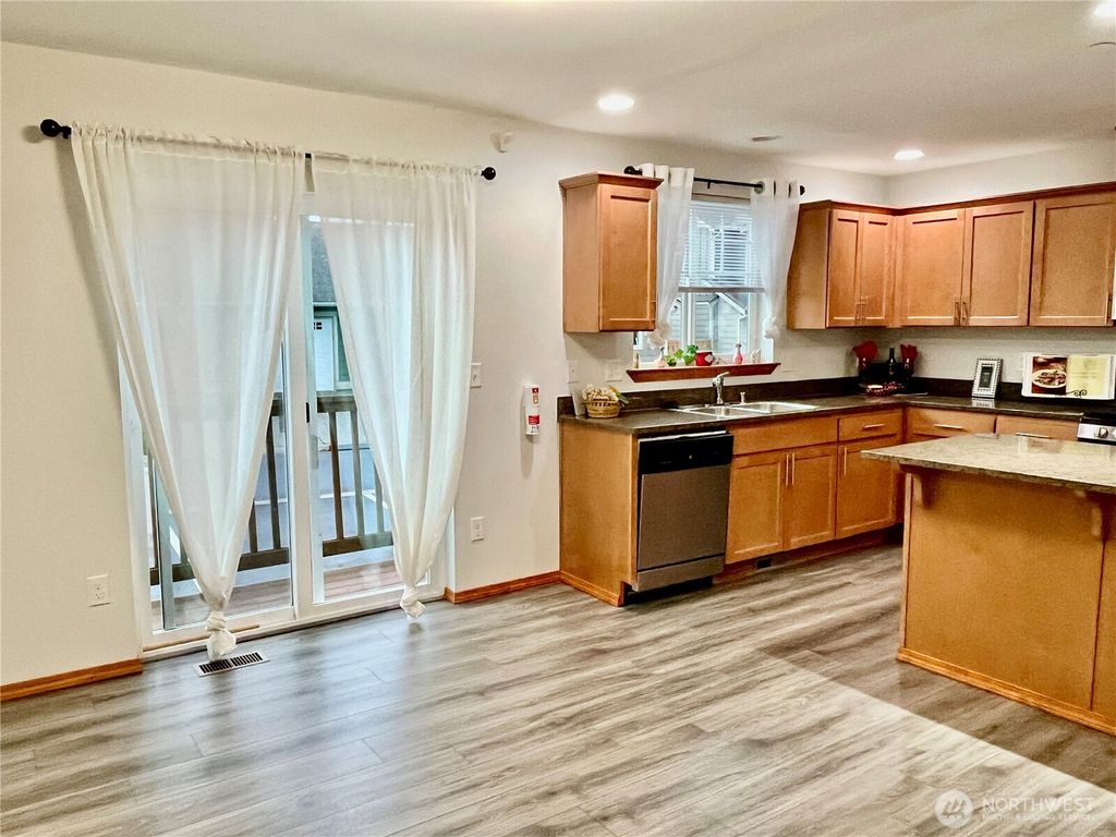 Photo of 4331 Fuchsia Drive, Bellingham, WA 98226 (MLS # 2468790)