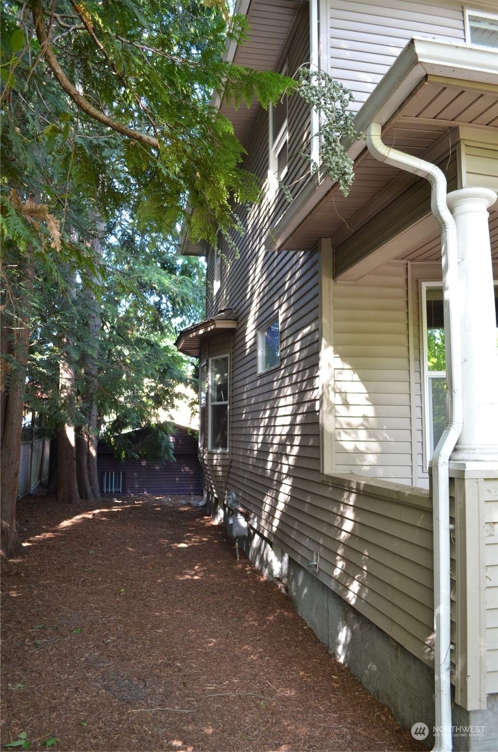 Photo of 5505 16th Avenue NE, Seattle, WA 98105 (MLS # 2152523)