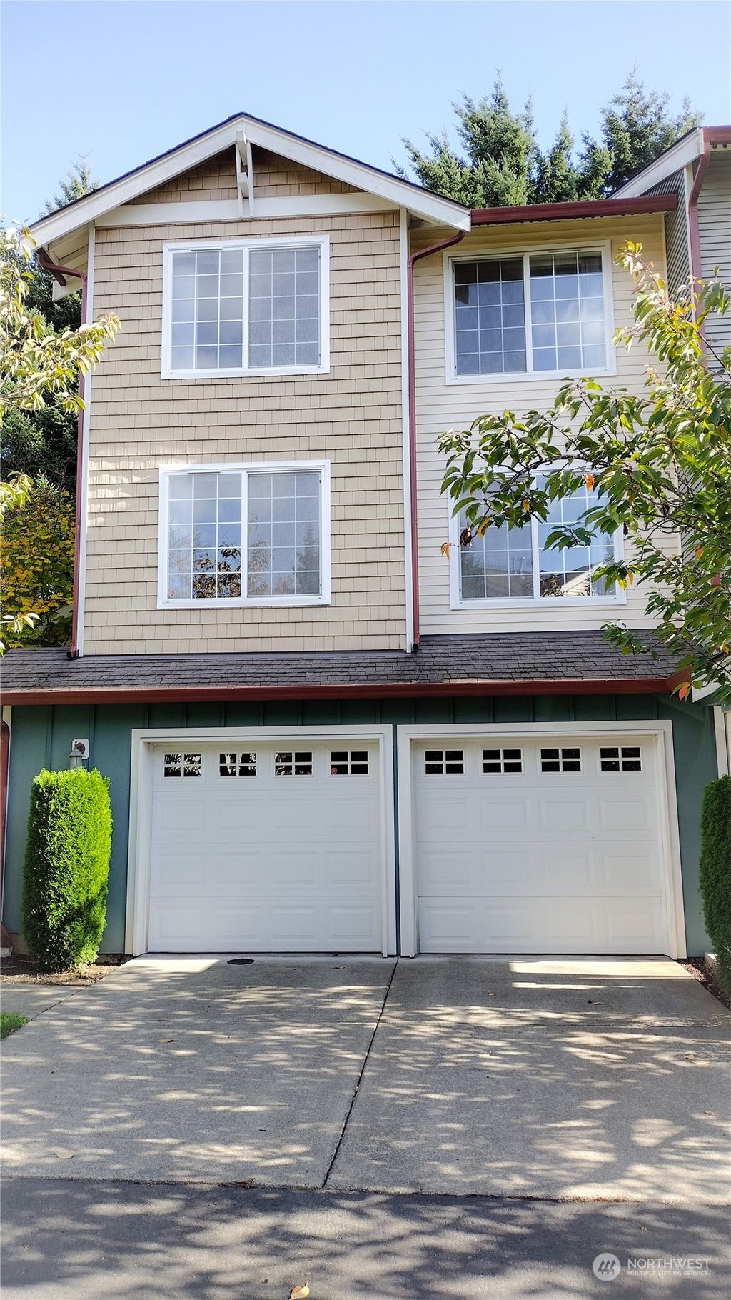 Photo of 28700 34th Ave S Ave #G-1, Auburn, WA 98001 (MLS # 2174305)