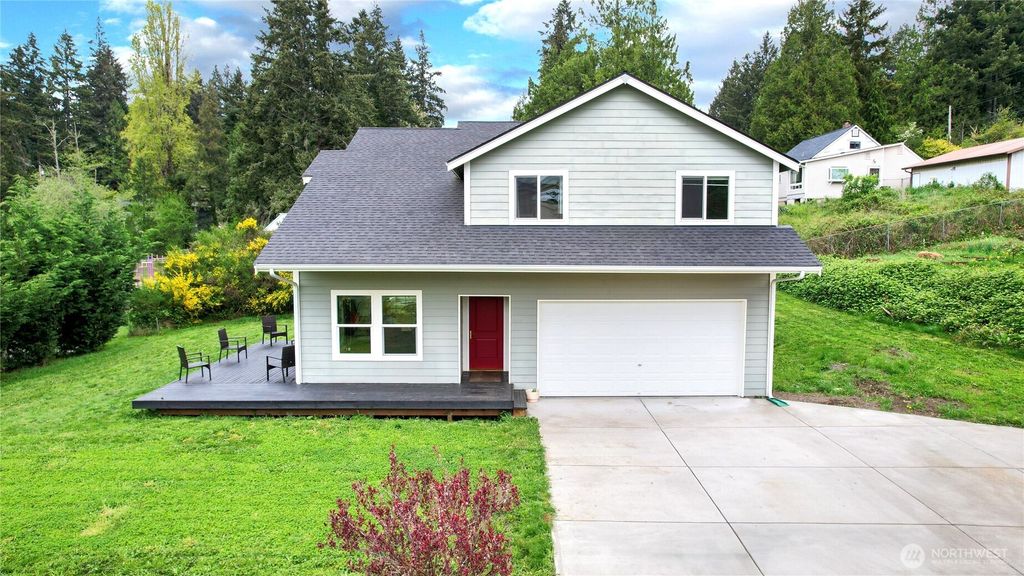 Photo of 1521 Bertha Avenue NW, Bremerton, WA 98312 (MLS # 2517888)