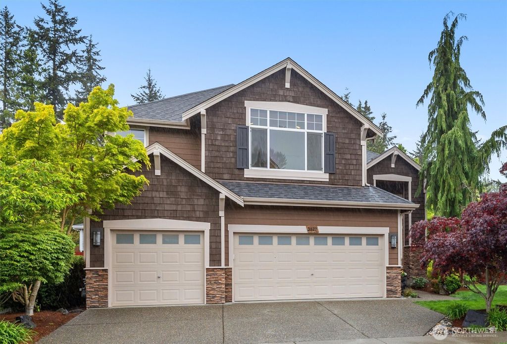 Photo of 3327 170th Place SE, Bothell, WA 98012 (MLS # 2373881)