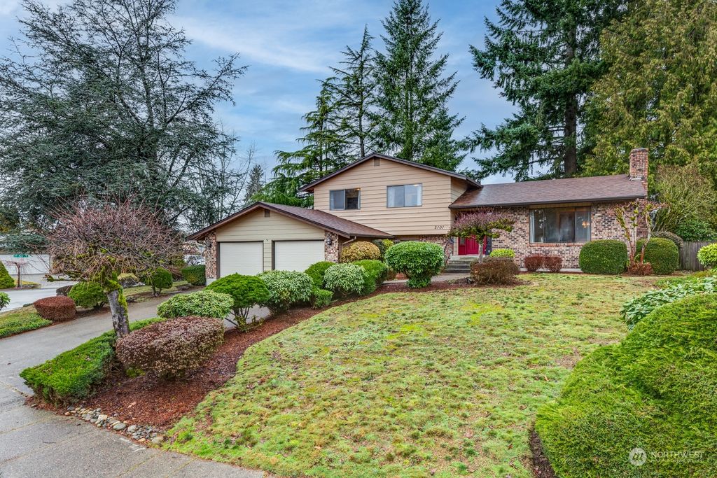 Photo of 2101 101st Street SE, Everett, WA 98208 (MLS # 2193609)