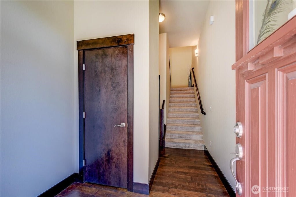 Photo of 4020 NE 3rd Place #B, Renton, WA 98056 (MLS # 2522911)