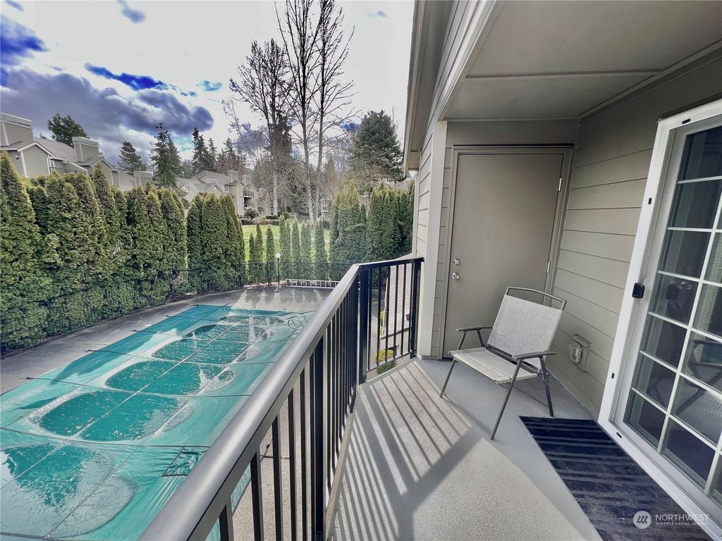 Photo of 28302 18th Avenue S #PH, Federal Way, WA 98003 (MLS # 2239981)