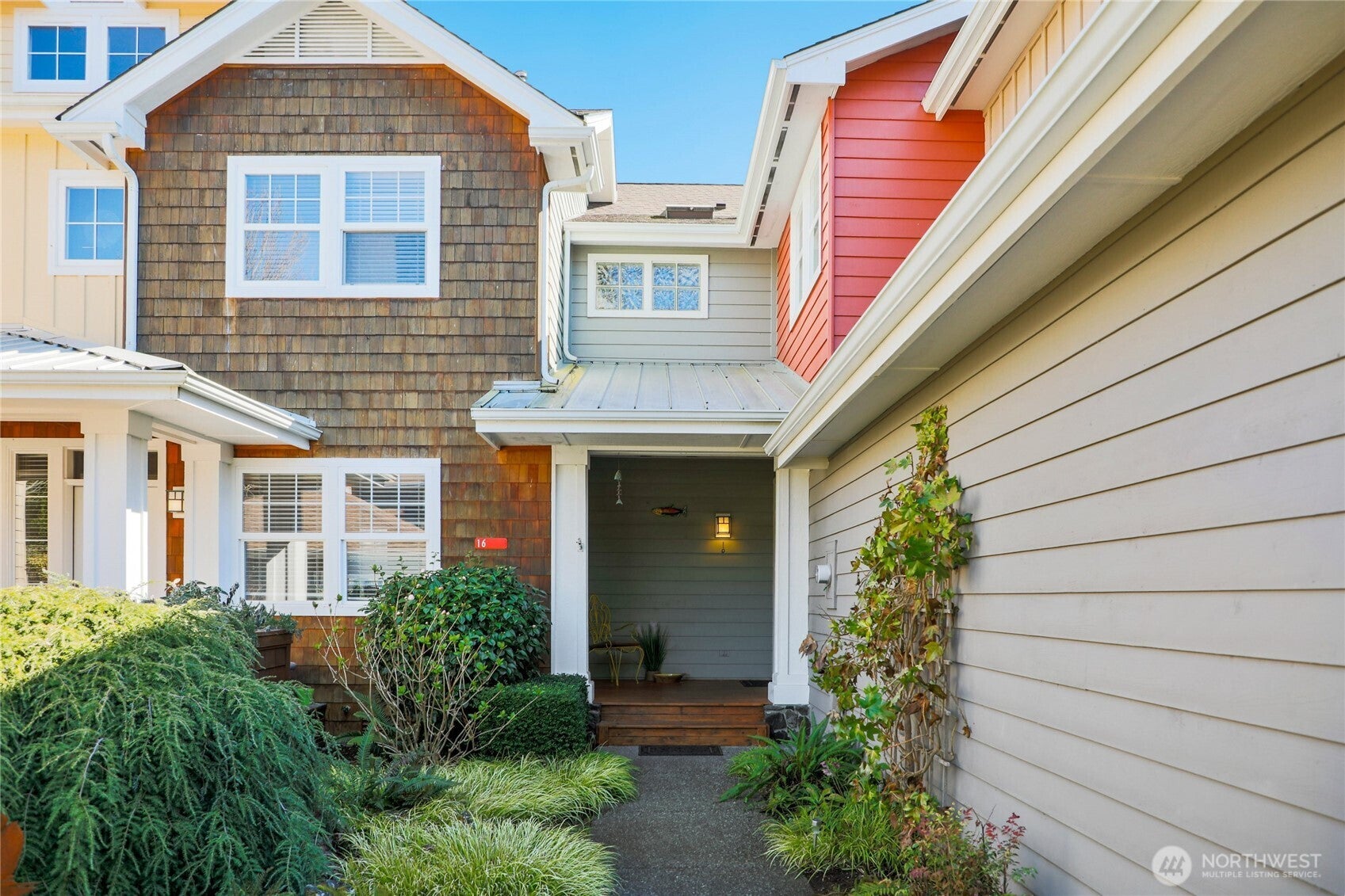 16 Heron Road