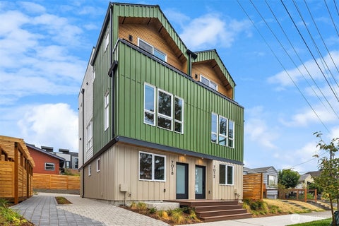 Photo of 7018 8th Avenue NE, Seattle, WA 98115 (MLS # 2583150)