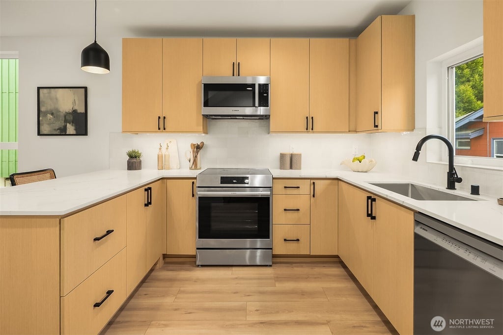 Photo of 7018 8th Avenue NE, Seattle, WA 98115 (MLS # 2583150)