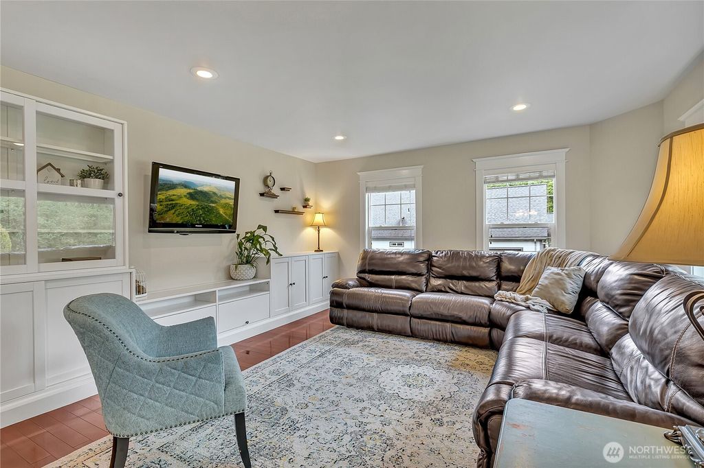 Photo of 21635 260th Avenue SE, Maple Valley, WA 98038 (MLS # 2375714)