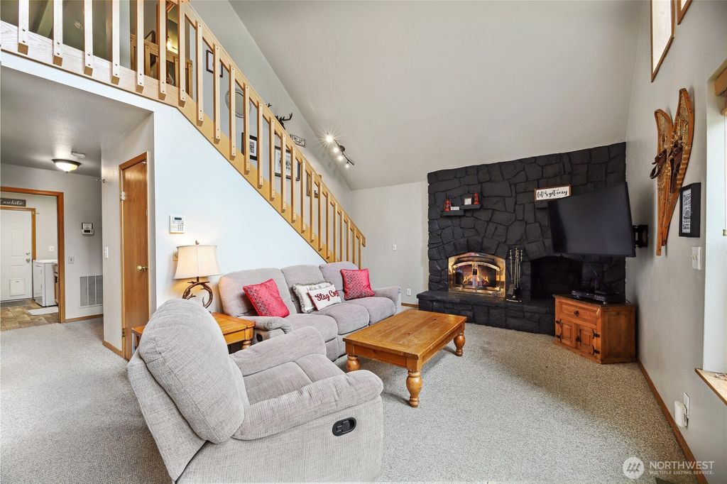 Photo of 1051 Yellowstone Rd, Snoqualmie Pass, WA 98068 (MLS # 2381664)