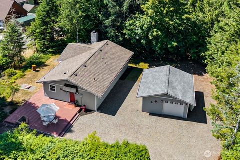 Photo of 240 N Duckabush Drive E, Hoodsport, WA 98548 (MLS # 2401399)