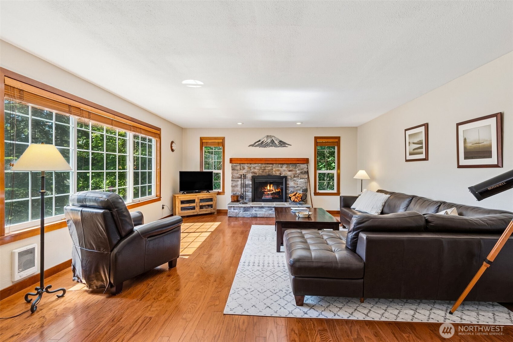 240 N Duckabush Drive E