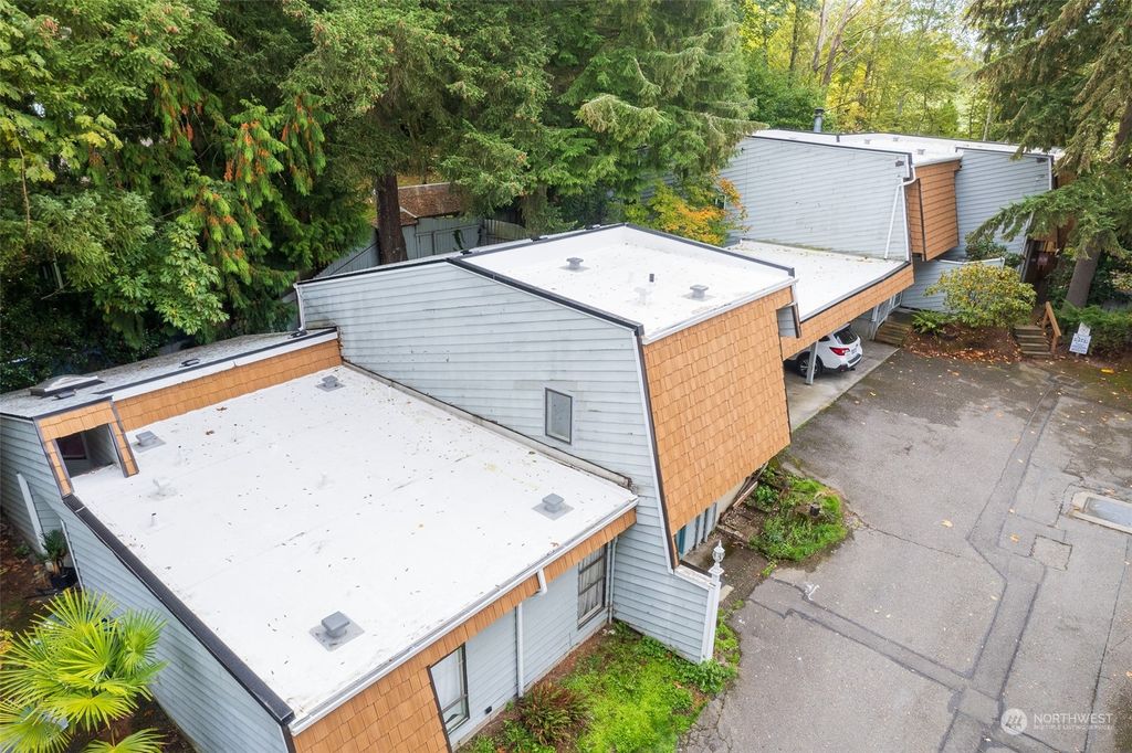 Photo of 12621 SE 42nd Street #621, Bellevue, WA 98006 (MLS # 2287345)