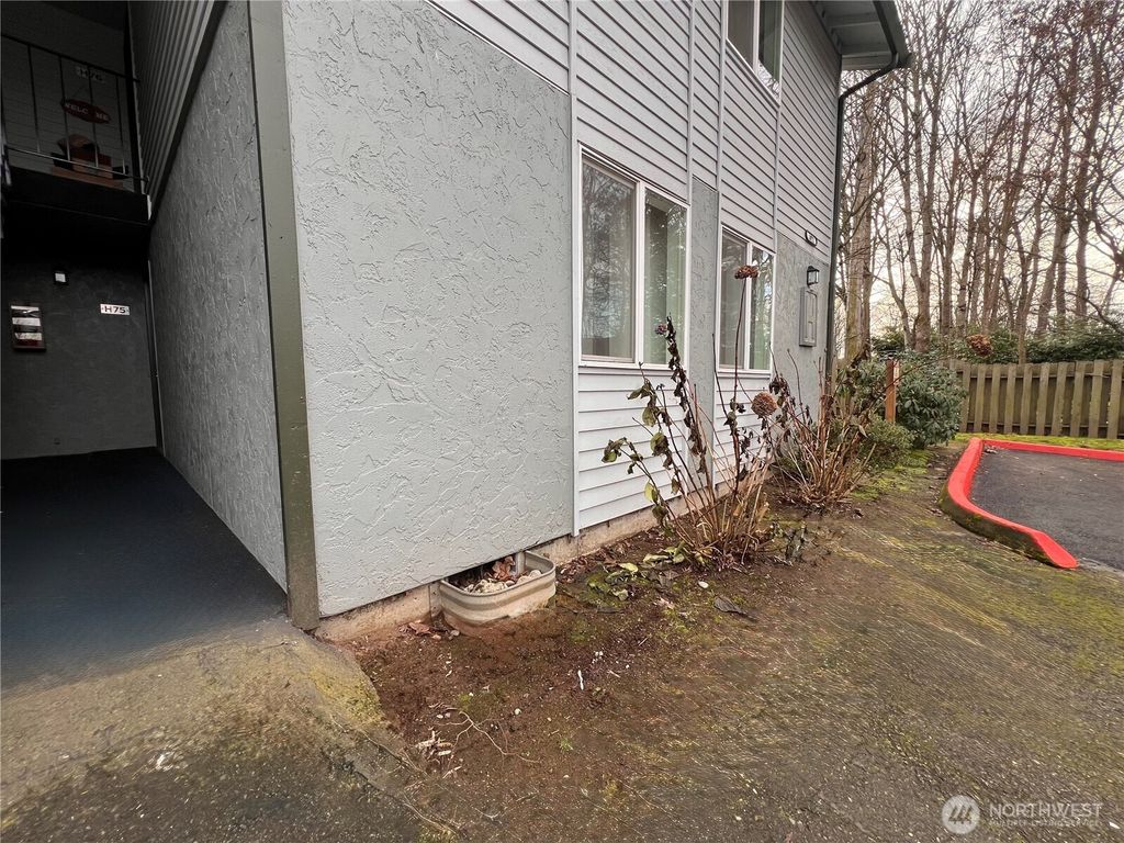 Photo of 1840 Central Place S #H75, Kent, WA 98030 (MLS # 2442255)