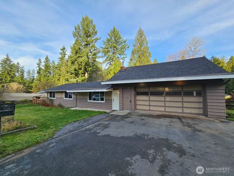 Photo of 13676 197th Avenue SE, Renton, WA 98059 (MLS # 2464233)