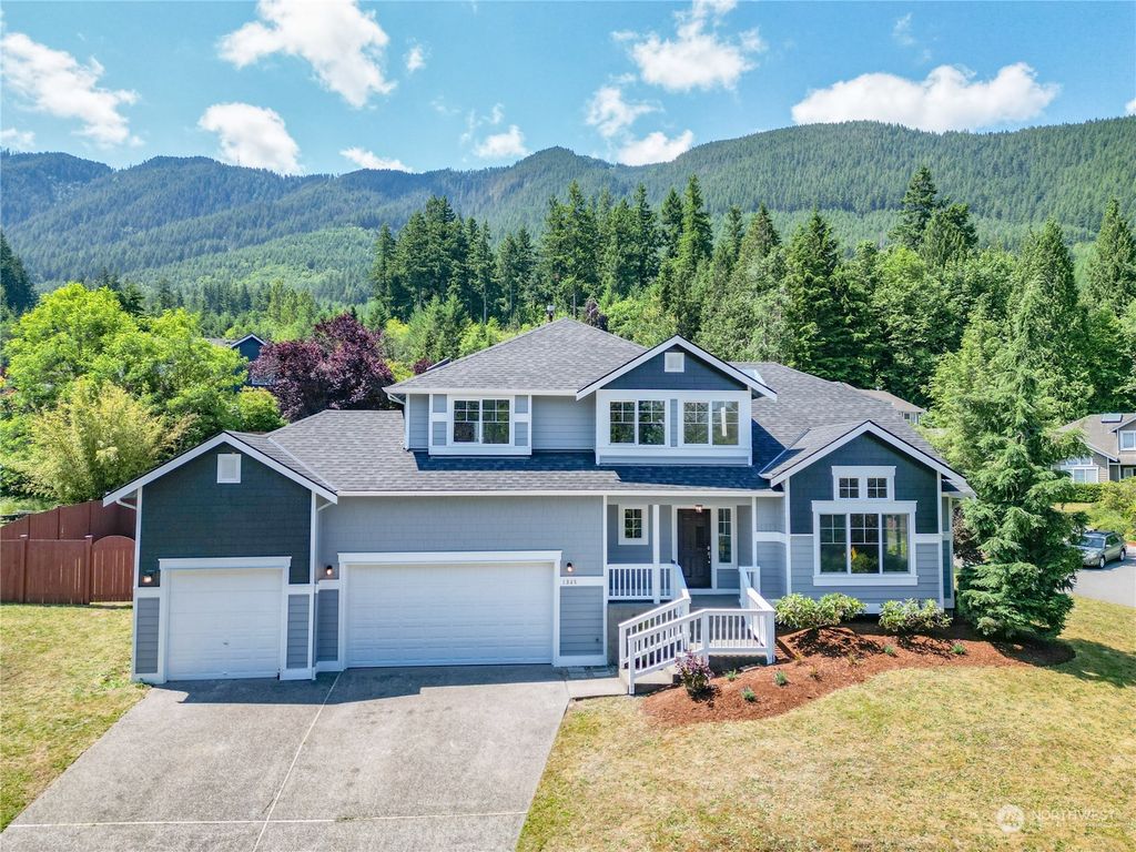 Photo of 1345 Hemlock Avenue SW, North Bend, WA 98045 (MLS # 2130494)