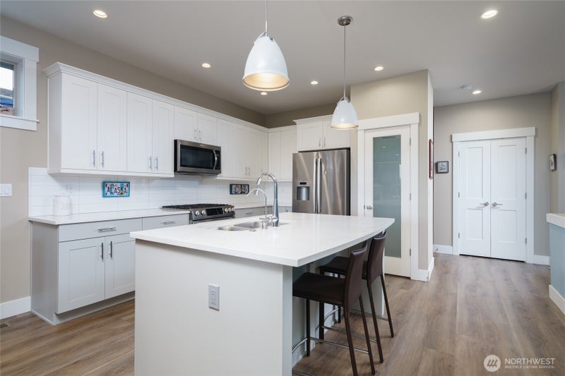 4938 Portalis Way 6