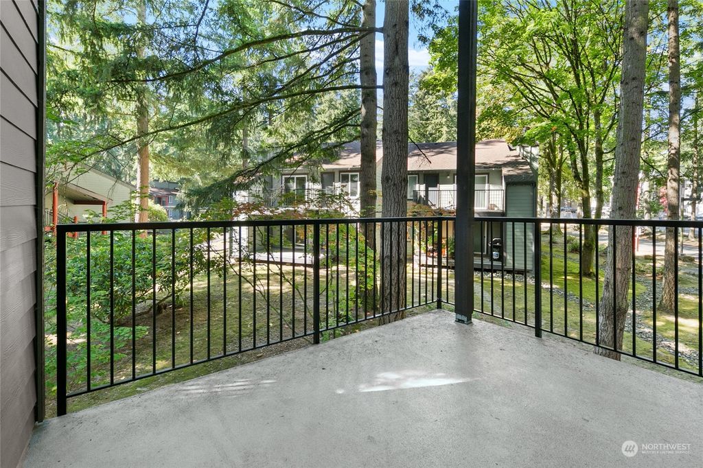 Photo of 14715 NE 31st Street #4C, Bellevue, WA 98007 (MLS # 2306147)