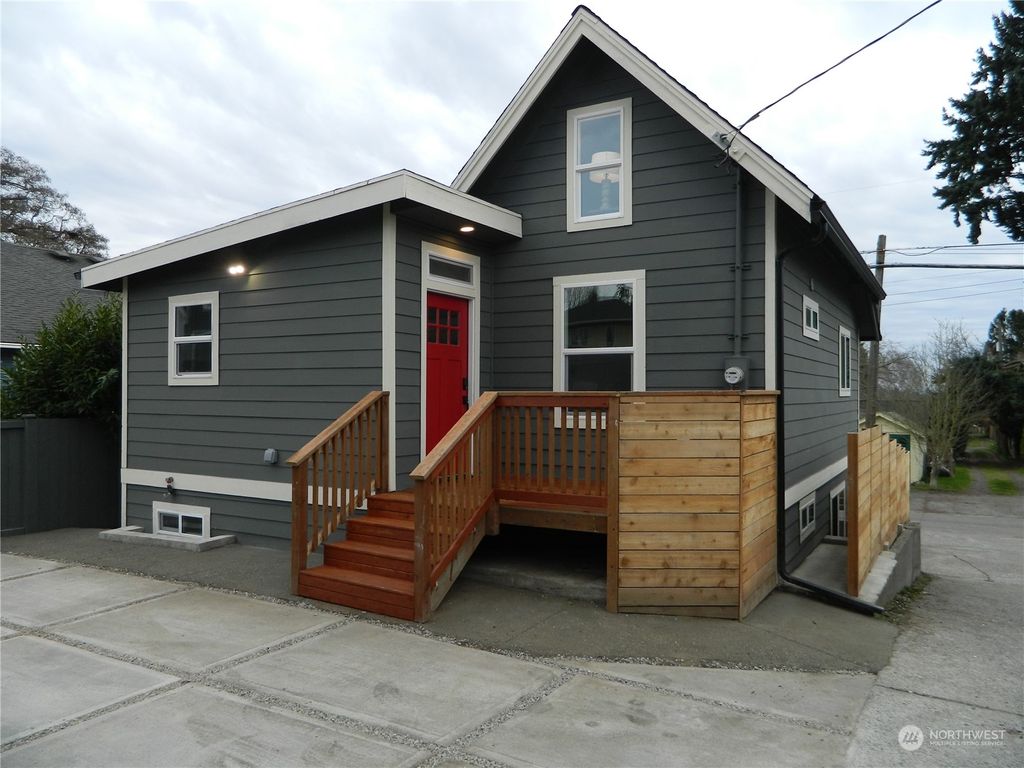 Photo of 1410 NW 77th Street, Seattle, WA 98117 (MLS # 2259183)