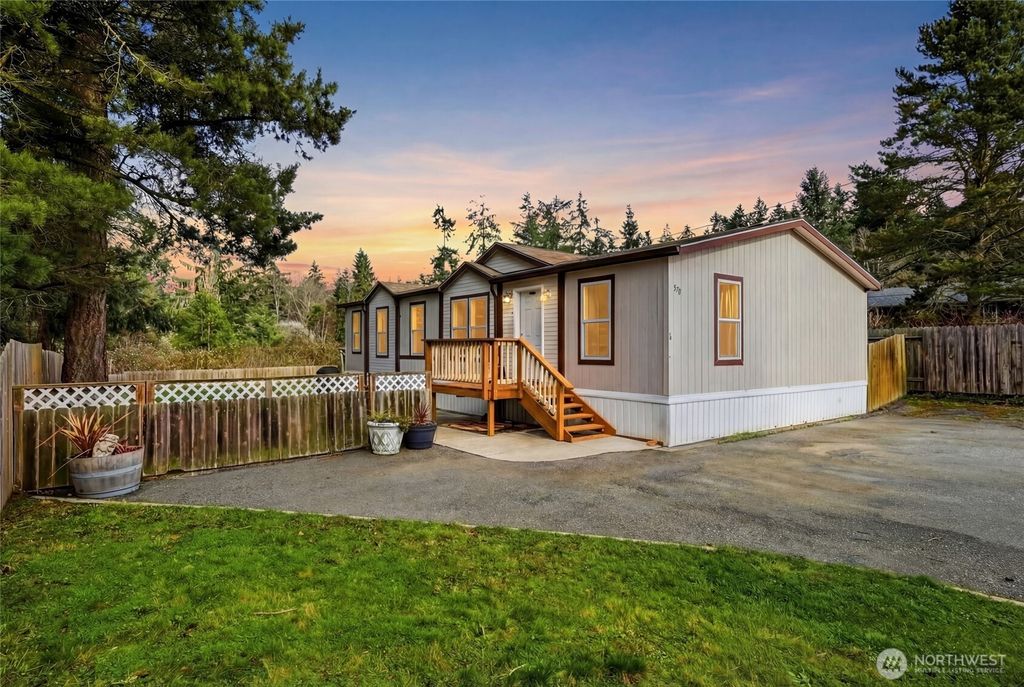 Photo of 570 Ocean View Drive, Oak Harbor, WA 98277 (MLS # 2475689)