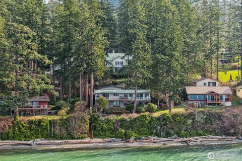 Photo of 17340 Golden View Avenue, La Conner, WA 98257 (MLS # 2484002)