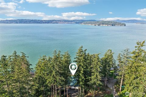 Photo of 17340 Golden View Avenue, La Conner, WA 98257 (MLS # 2484002)