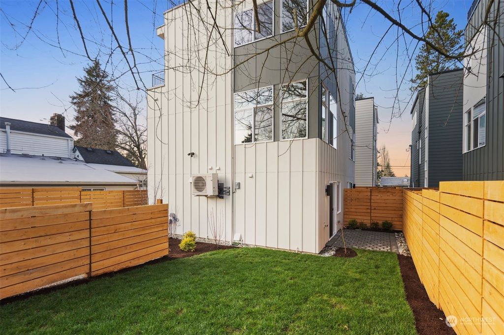 Photo of 1209 NE 97th Street #C, Seattle, WA 98115 (MLS # 2202352)