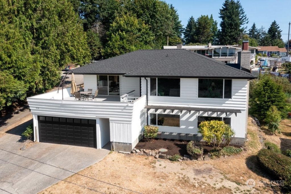 Photo of 7418 S 129th Street, Seattle, WA 98178 (MLS # 2141228)