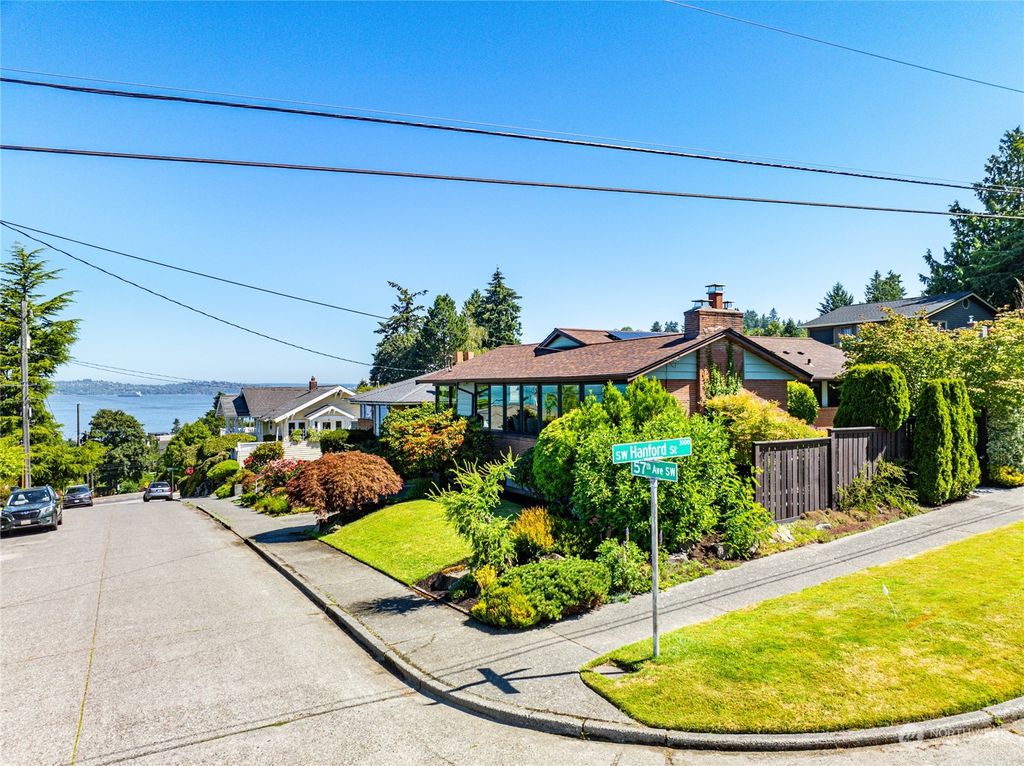 Photo of 5626 SW Hanford Street, Seattle, WA 98116 (MLS # 2261422)