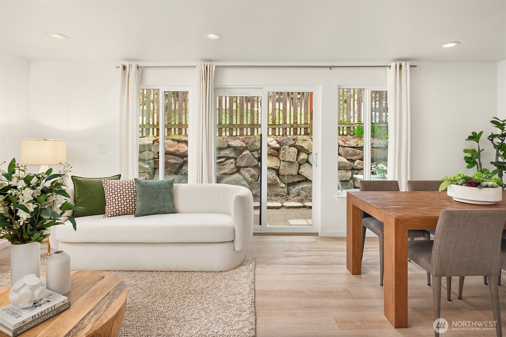 3661 Phinney Avenue N 109