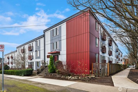 Photo of 3661 Phinney Avenue N #109, Seattle, WA 98103 (MLS # 2484287)